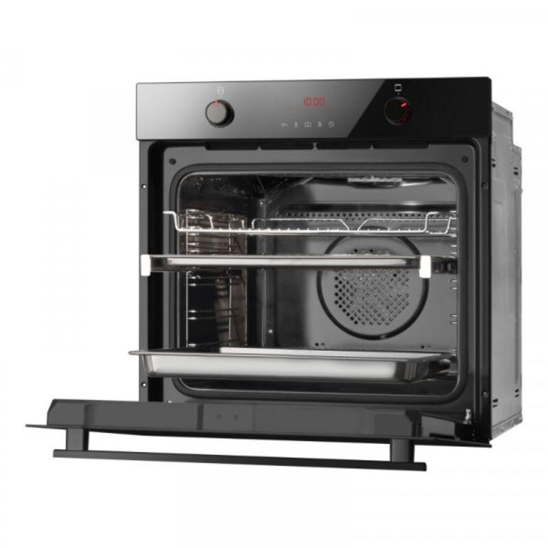Amica ED47637BA X-TYPE – crna ugradna rerna 77l sa parom, automatskim programima i katalitičkim čišćenjem